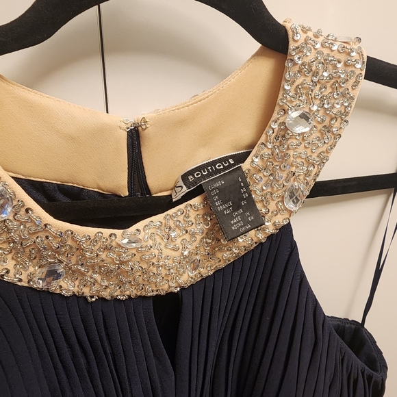 Navy formal gown dress with stretchy fabric and flare bottom - Picture 5 of 6